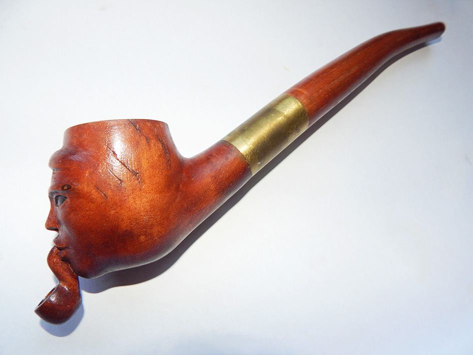 Люлька «Козак». 1994. Груша, різьблення